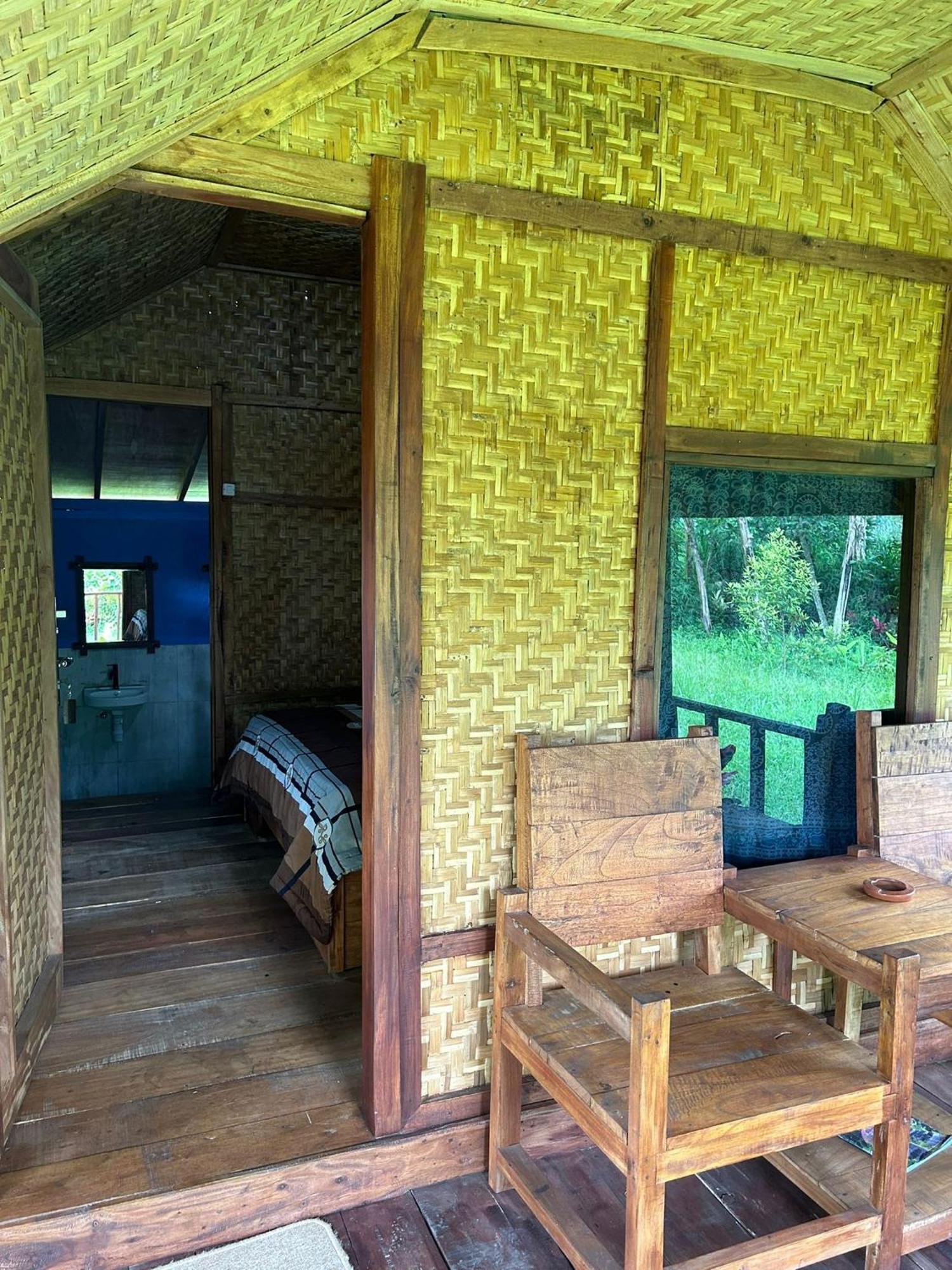 Banana Bungalows Tetebatu Værelse billede